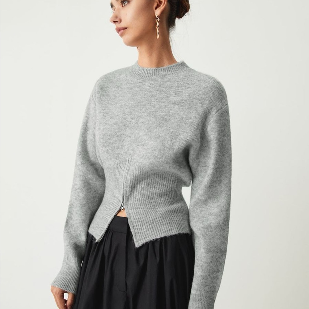 Chic Grey Knit Sweater